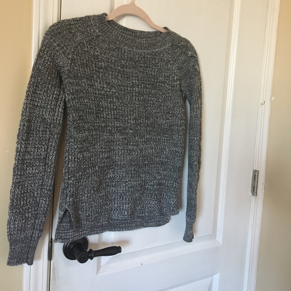 Warm cozy grey knit sweater for fall. Super cute